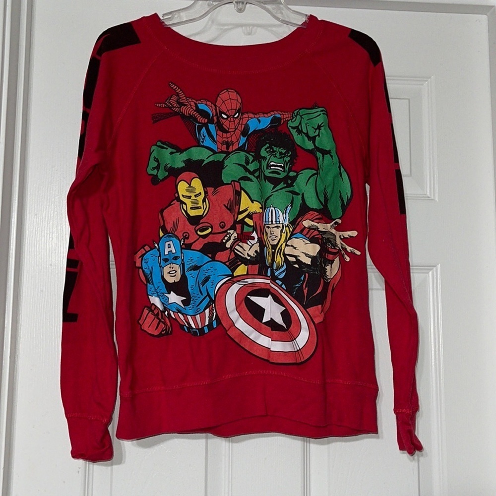 Long sleeve junior’s Marvel tshirt L